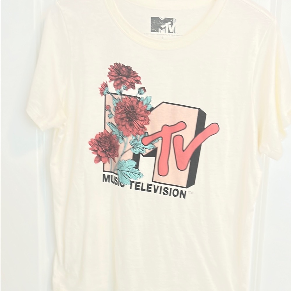 MTV Cream Graphic T-Shirt